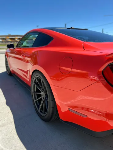 rs=w_370,cg_true,m (3)