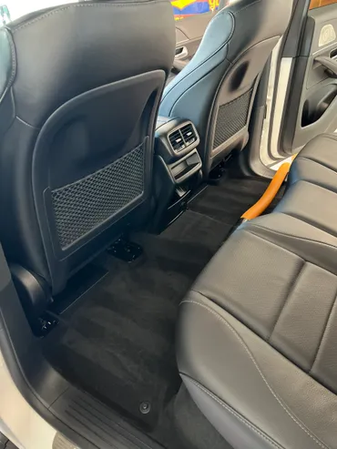 rs=w_370,cg_true,m (4)