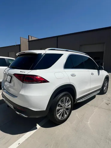 rs=w_370,cg_true,m (9)